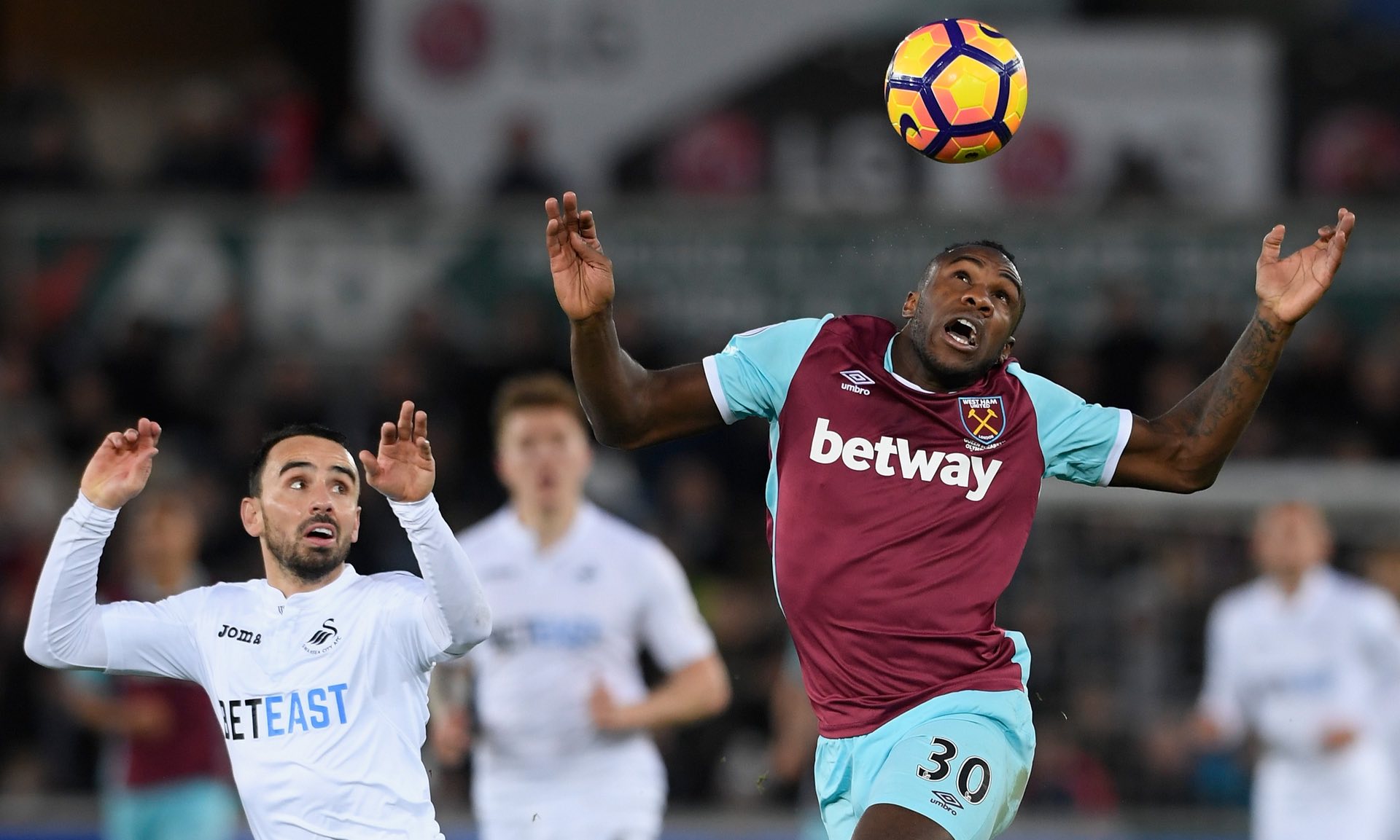 以其卓越的 以其卓越的