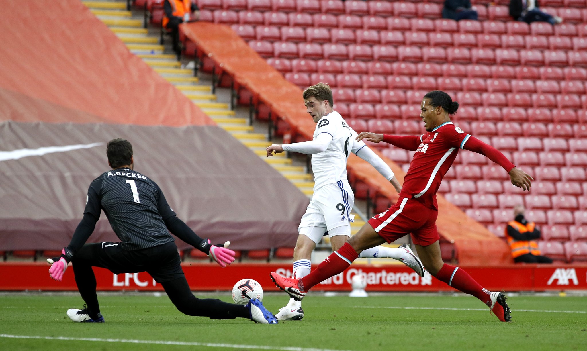 了自己的职 了自己的职